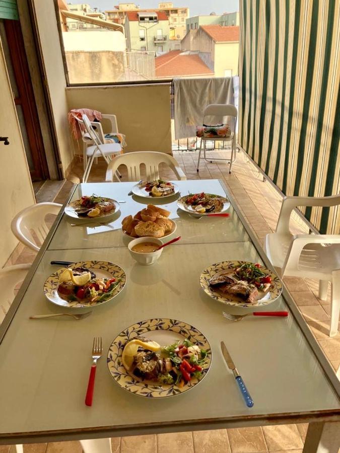 Attico Centralissimo E Vicino Al Mare Apartment Alghero Ngoại thất bức ảnh